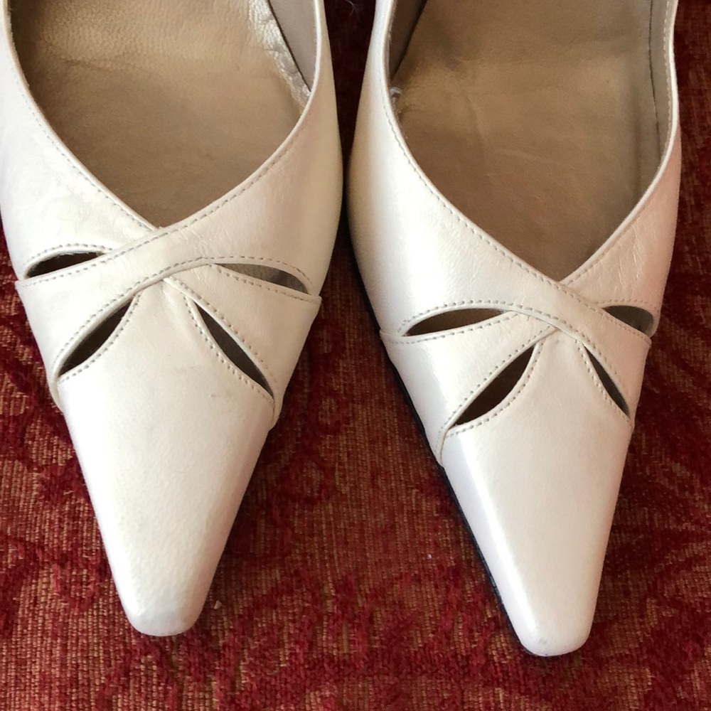 Stuart Weitzman - Picture 3 of 5